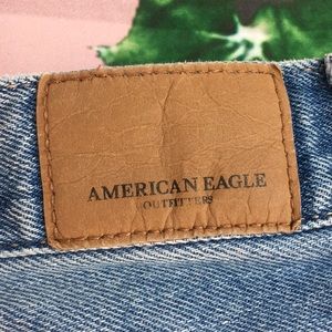 American Eagle Outfitters Distressed Mom Jeans